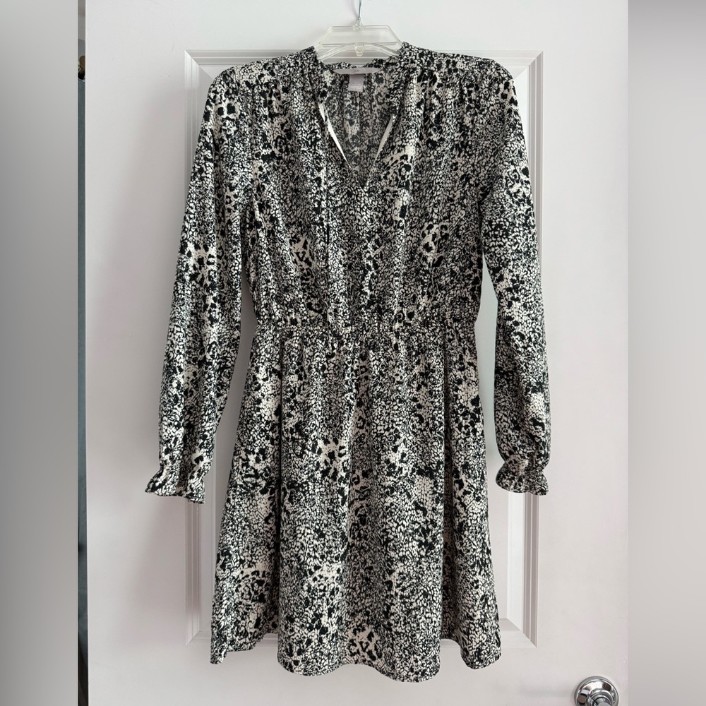 H&M black and white dress